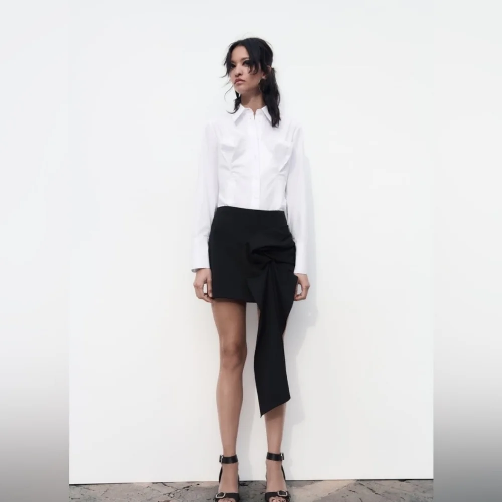 ZARA ASYMMETRIC SKIRT - LIMITED EDITION BLACK SIZE M - Picture 2 of 7